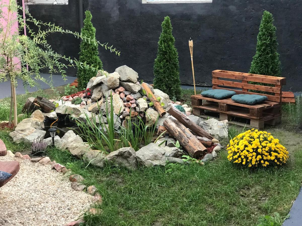 Zen Apartmani Zrenjanin Exteriör bild