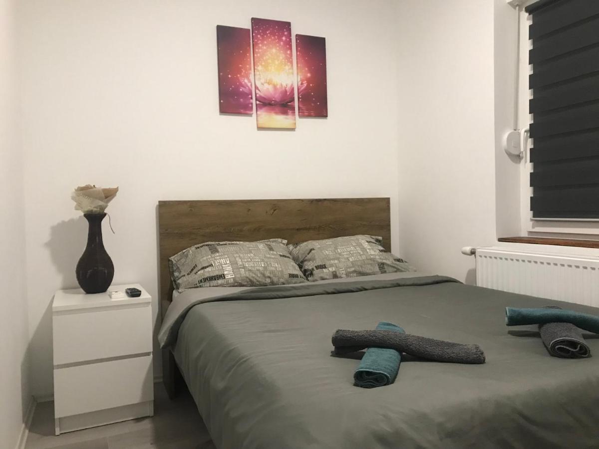 Zen Apartmani Zrenjanin Exteriör bild