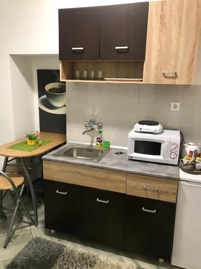 Zen Apartmani Zrenjanin Exteriör bild