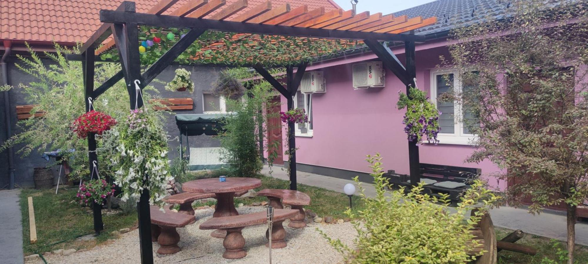 Zen Apartmani Zrenjanin Exteriör bild