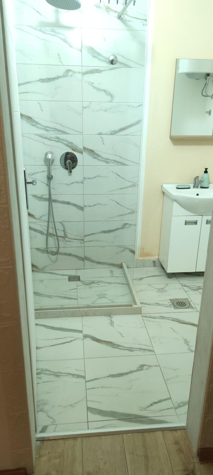 Zen Apartmani Zrenjanin Rum bild