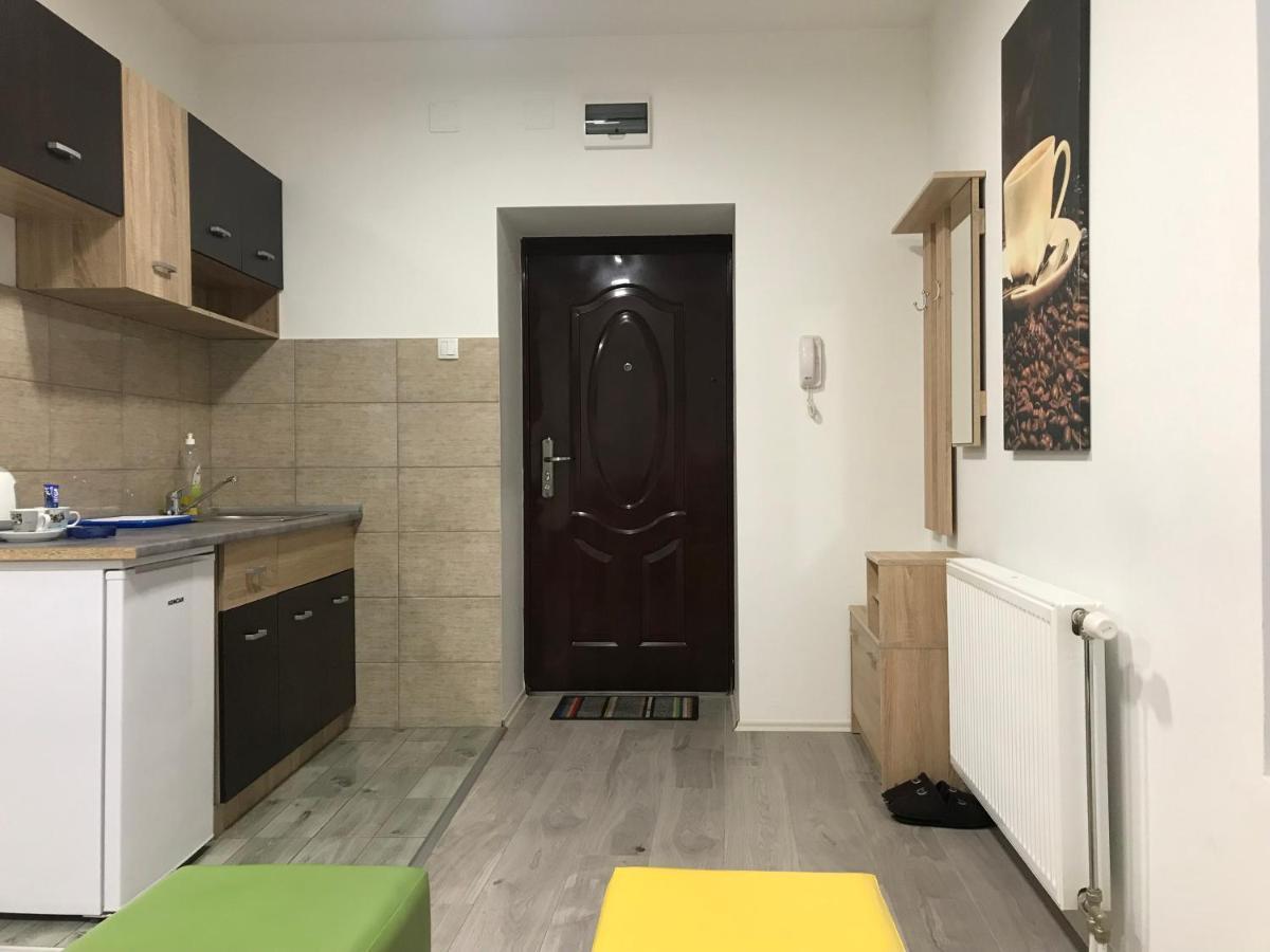 Zen Apartmani Zrenjanin Exteriör bild